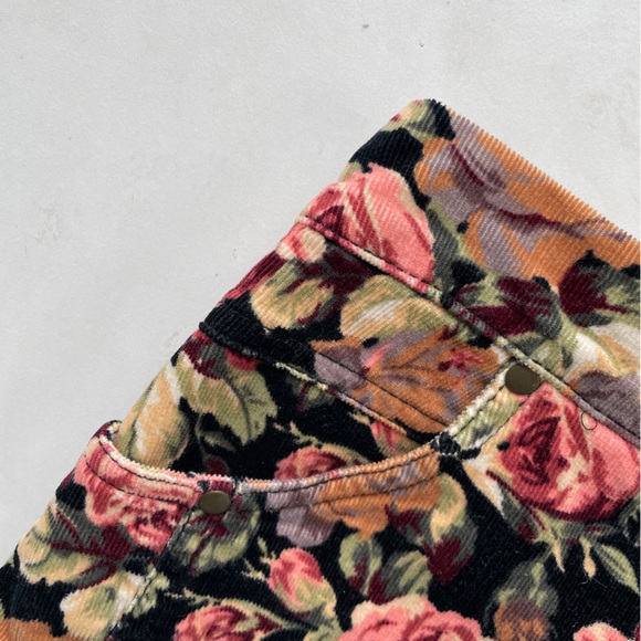 Topshop Floral Corduroy Mini Skirt - Picture 2 of 7